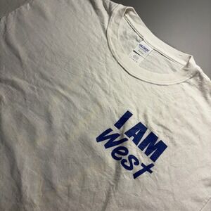 I AM West Wisconsin T Shirt Gildan Large White Cartoon‎ Letter W Graphic Tee